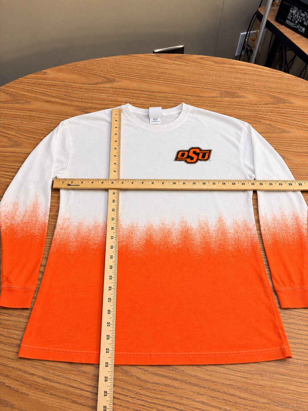 Oklahoma State Cowboys OSU Long Sleeve Shirt women’s Medium Orange White Ombre